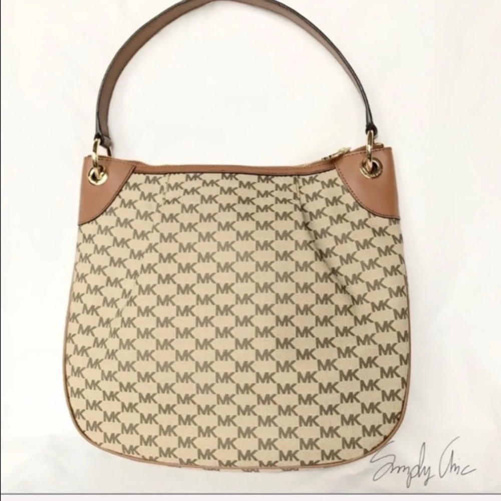 NWT authentic MK monogram convertible shoulder bag - Picture 3 of 5